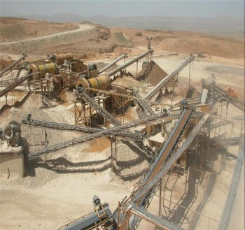 ۴۰ واحد معدنی تولید شن و ماسه و آسفالت در شهرستان پاکدشت تعطیل شد